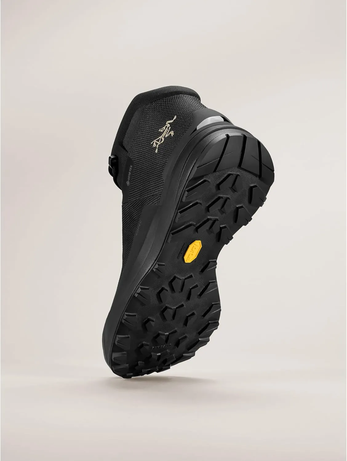 Arc'teryx Kopec Mid GTX Boot Men’s | Mid-Height Hiking & Trekking Mens Shoes | Megagrip Outsole - Waterproof Shoe