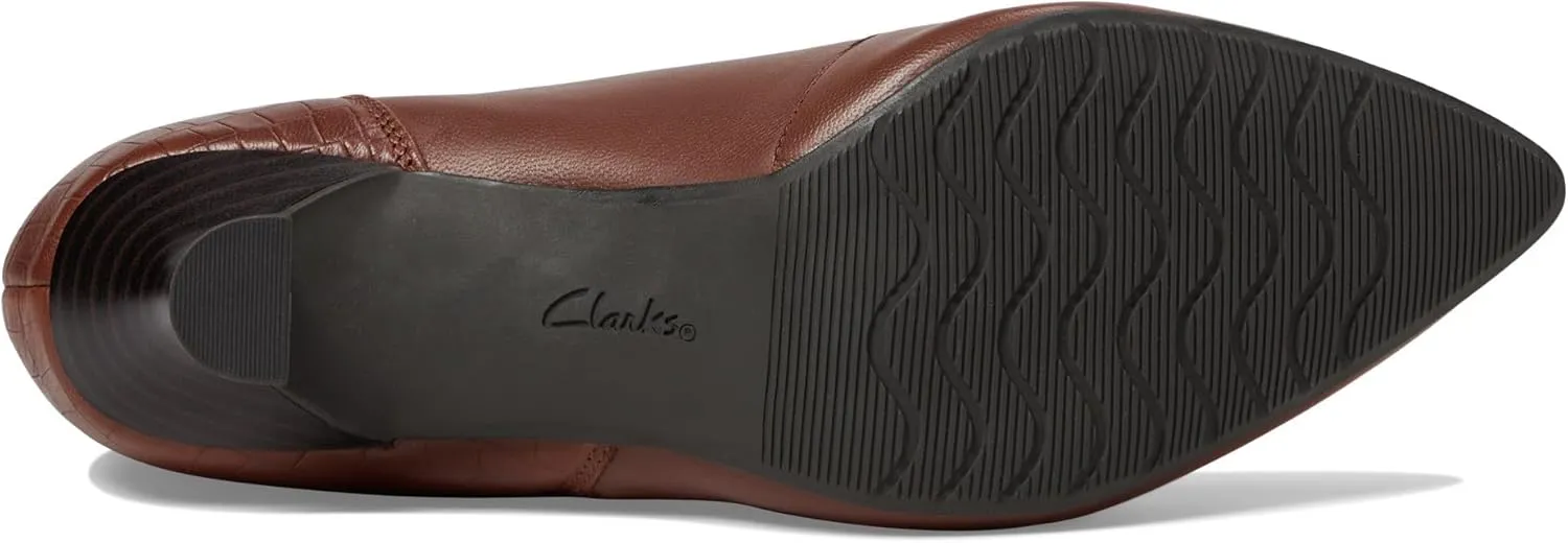 Clarks Women's Kataleyna Glow Ankle Boot