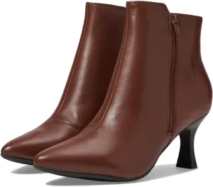 Clarks Women's Kataleyna Glow Ankle Boot