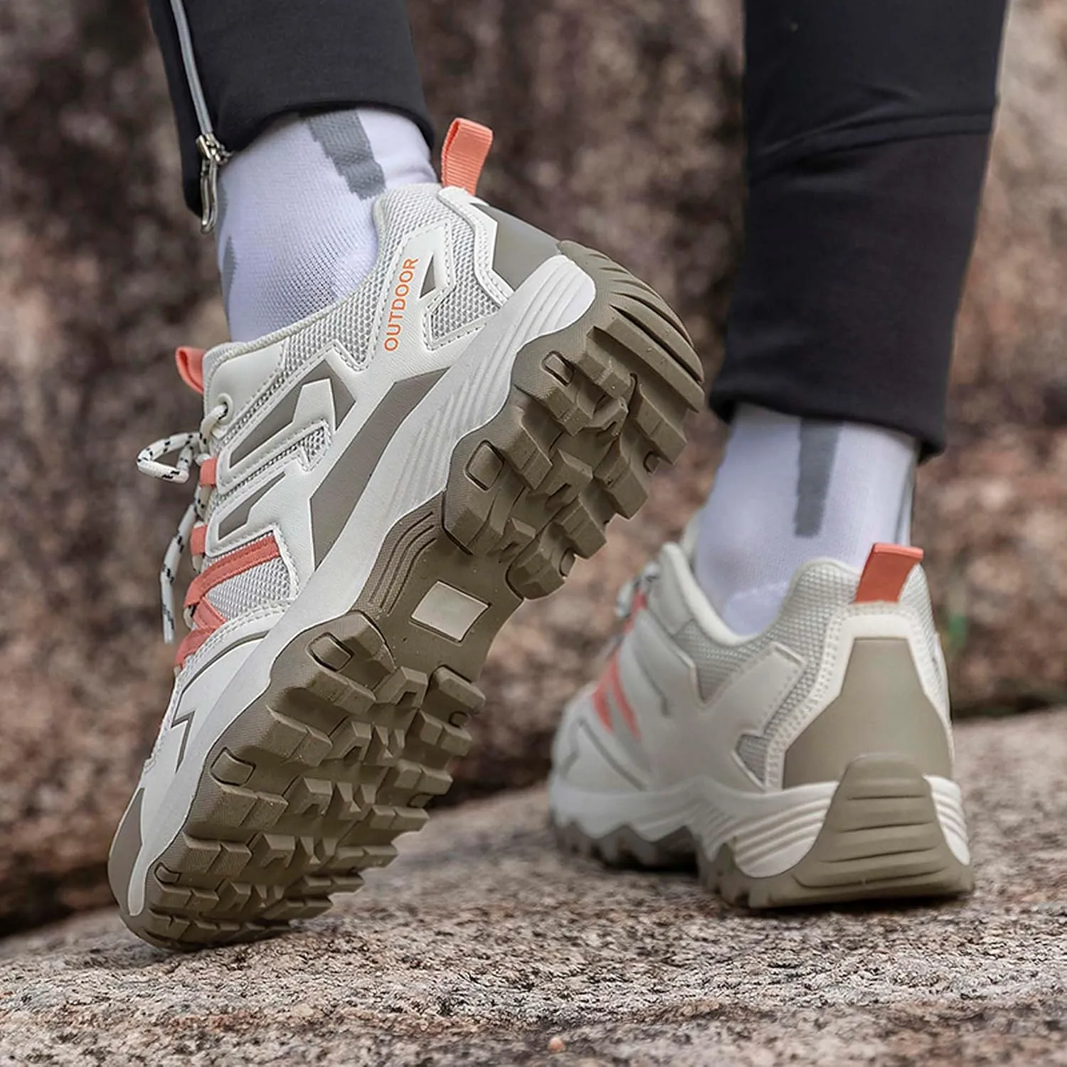 Couple Outdoor Mountaineering Boots, Muddy wading Plush Hiking Shoes, Rubber Sole Breathable Mesh Ankle Shoes, Casual and Fashionable Travel Boots, Anti Slip Sports Shoes