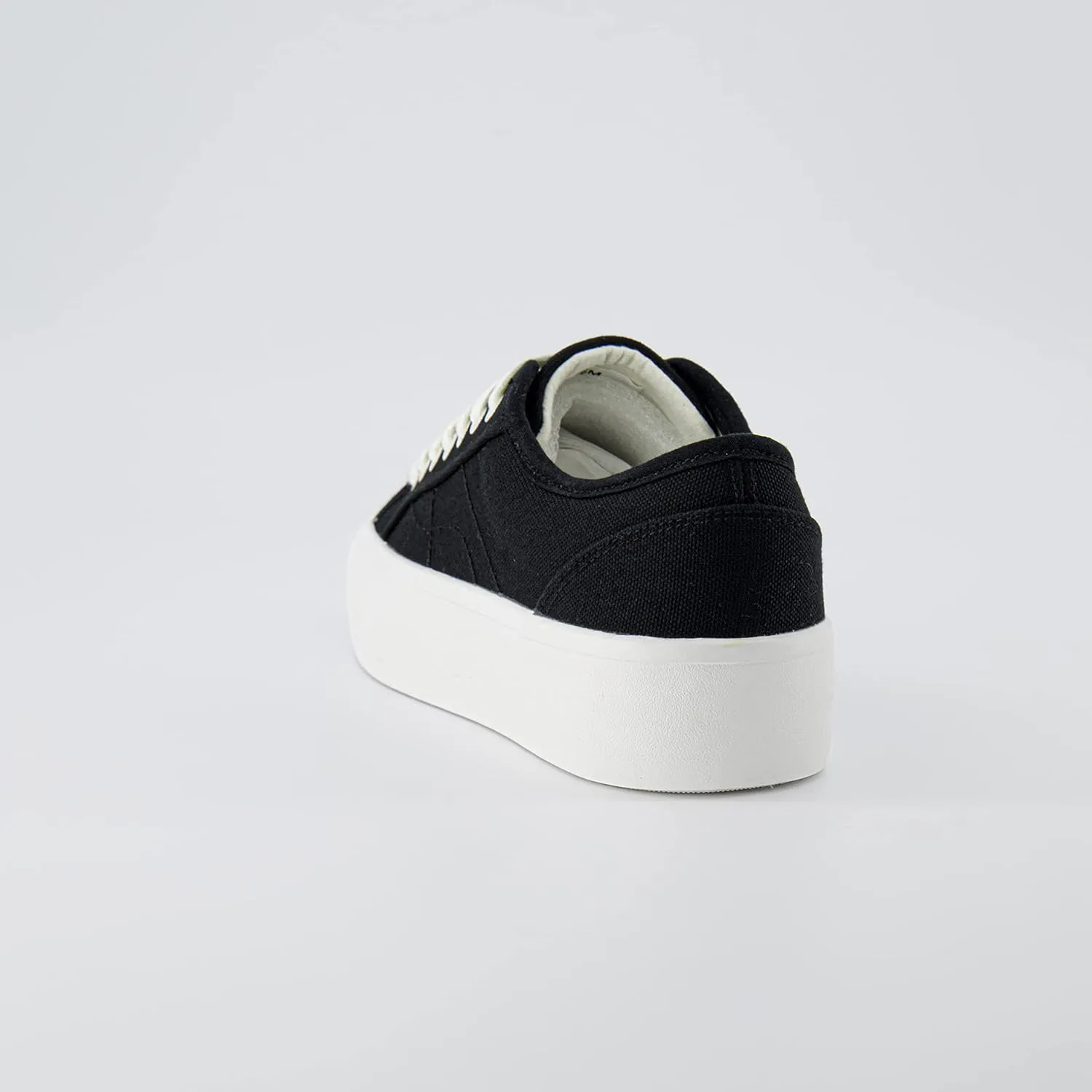 CUSHIONAIRE Women's Tag Low top Canvas Sneaker  Memory Foam