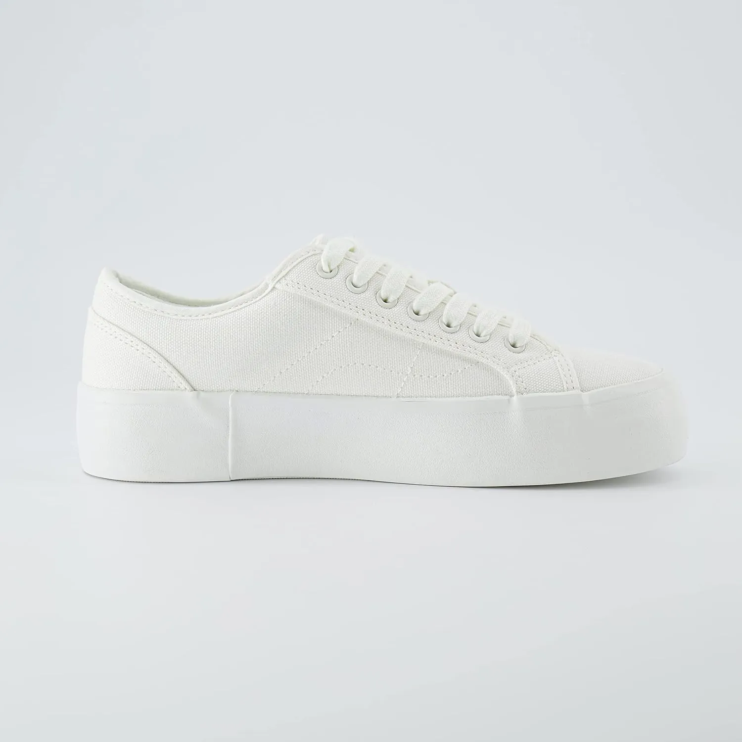 CUSHIONAIRE Women's Tag Low top Canvas Sneaker  Memory Foam