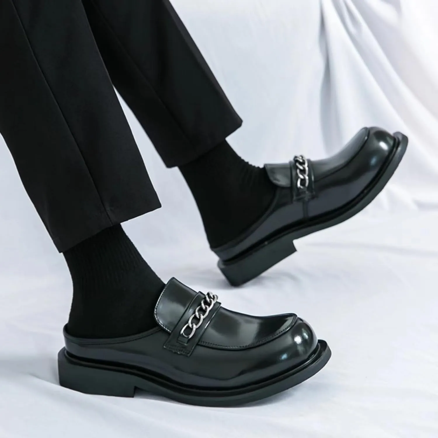 Mens Round Toe Leather Slip-On Dress Mule Sandals Classic Summer Backless Slippers Retro Formal Business Party Half Loafers