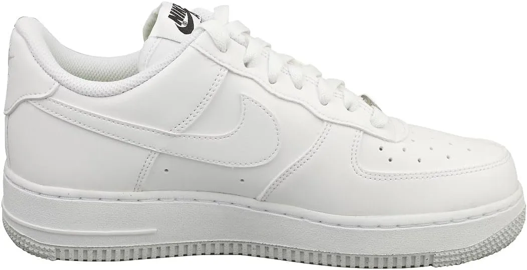 Nike Men's Sneaker