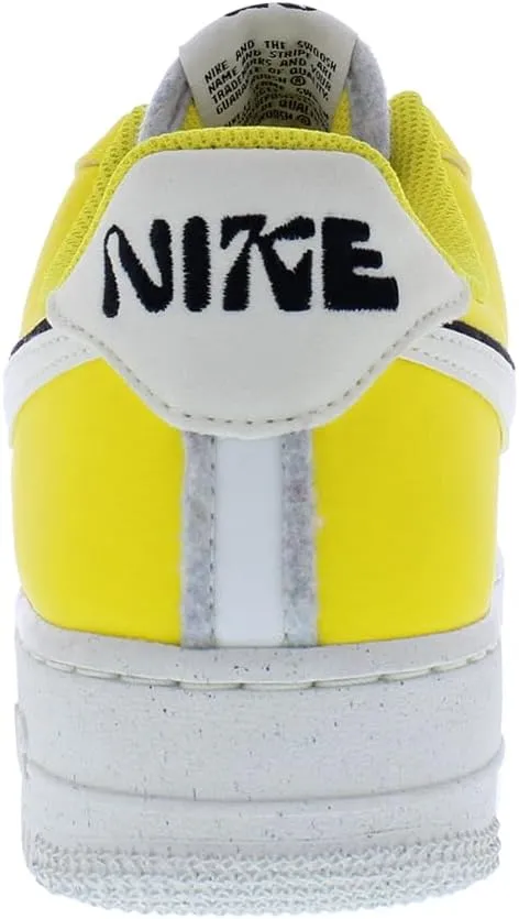 NIKE Men's Sneaker