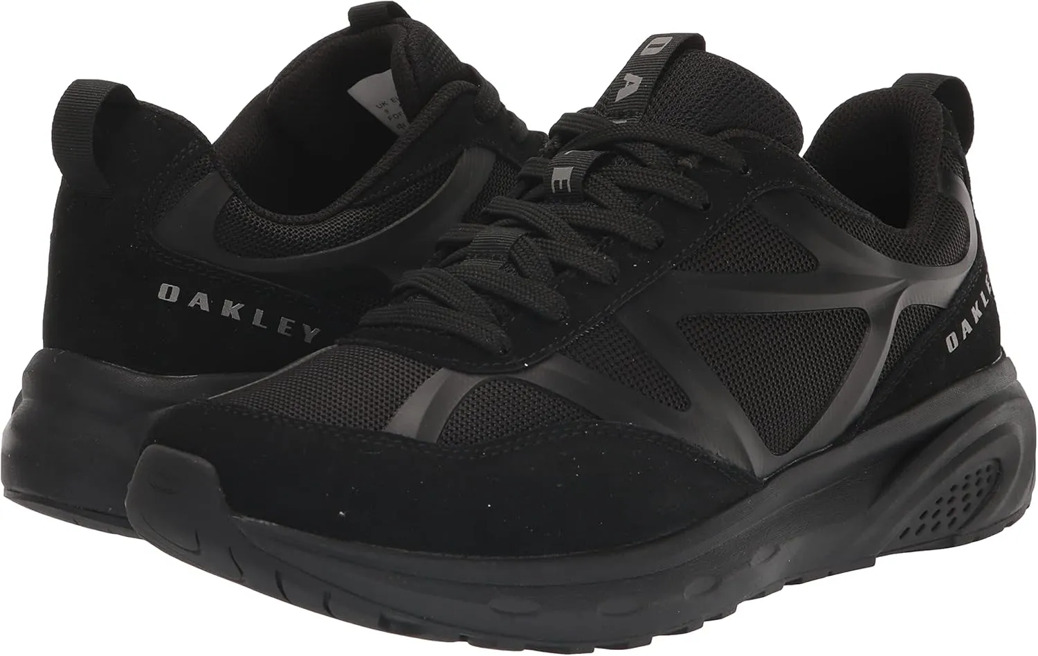 Oakley Men's Bulworth Sneaker