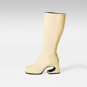 Roxy Boy In Soft Butter