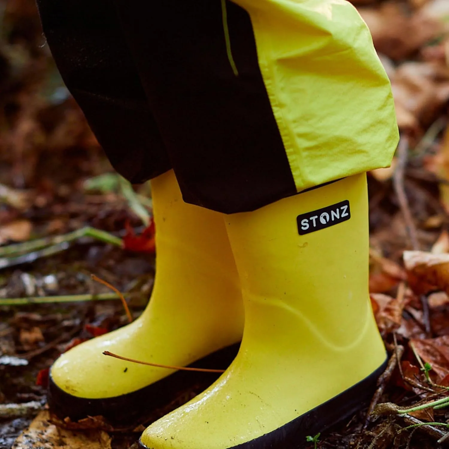 Stonz Rain Boots - Kids Rubber Boots Made with Toxic Free Natural Rubber - Waterproof, Safe Kids Rain Boots For Girls & Boys - Durable & Comfortable For Camping, School & Play.