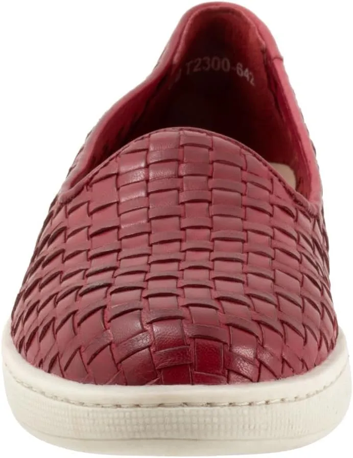 Trotters Women's Adelina Loafer