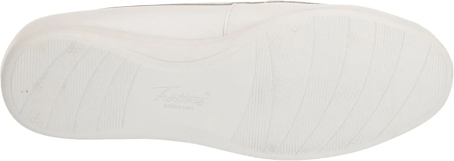 Trotters Women's Dawson Loafer