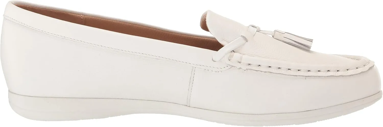Trotters Women's Dawson Loafer